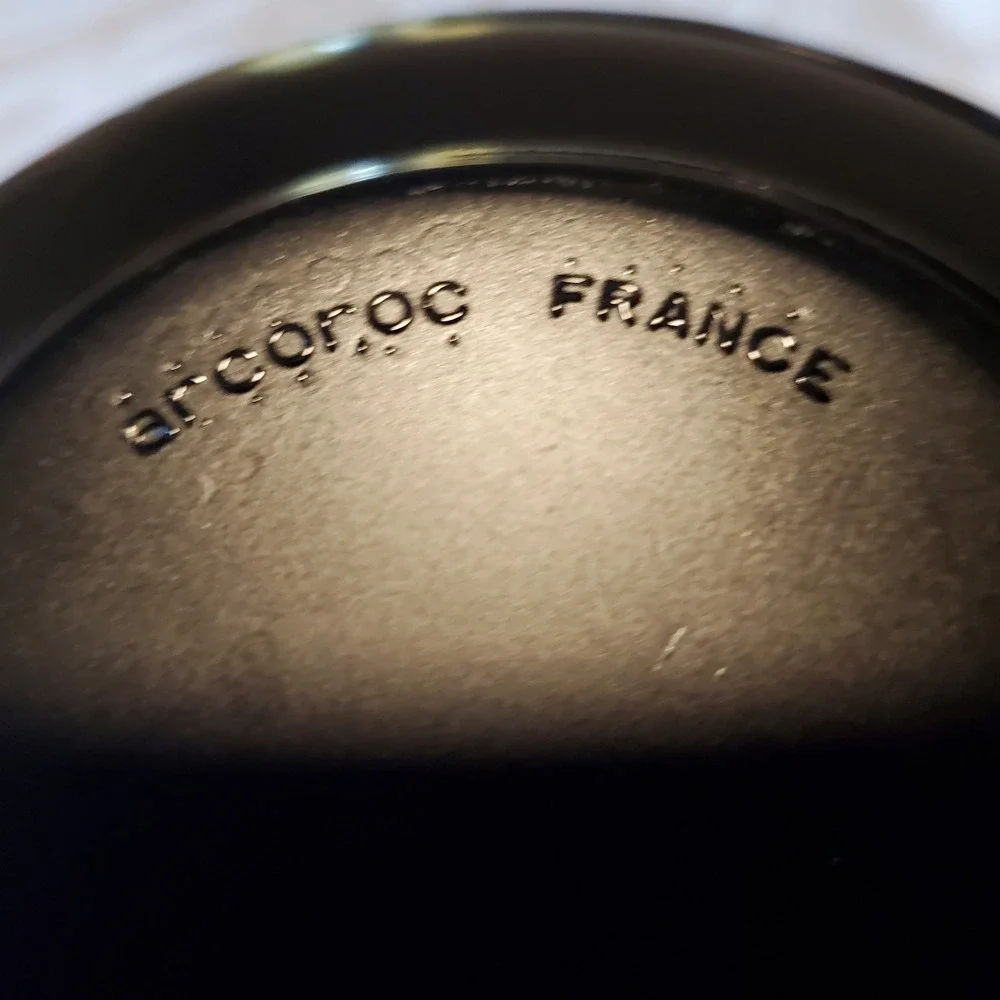 Arcoroc France Black Glass Musical Instrument Bowls Set of 4 Violin Harp Motif